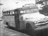 1 nibus que fez a linha regular Vila Mirim - Vila Ocian a So Vicente - 1958