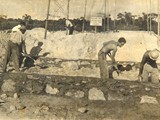 Trabalhadores na Construo de um dos pavilhes na Cidade da Criana